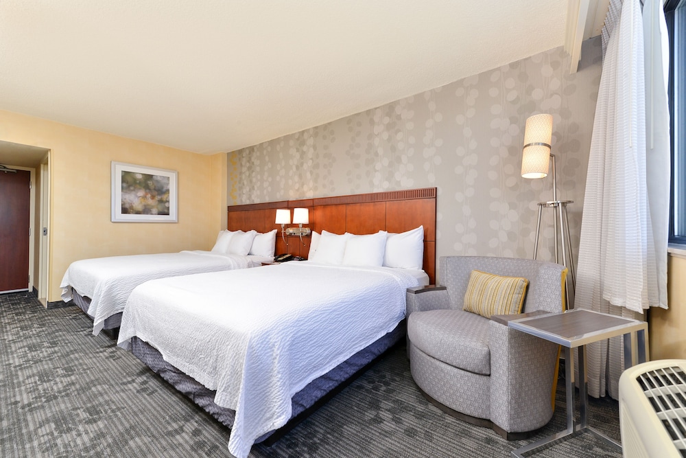 Courtyard by Marriott Denver Cherry Creek - photo 25