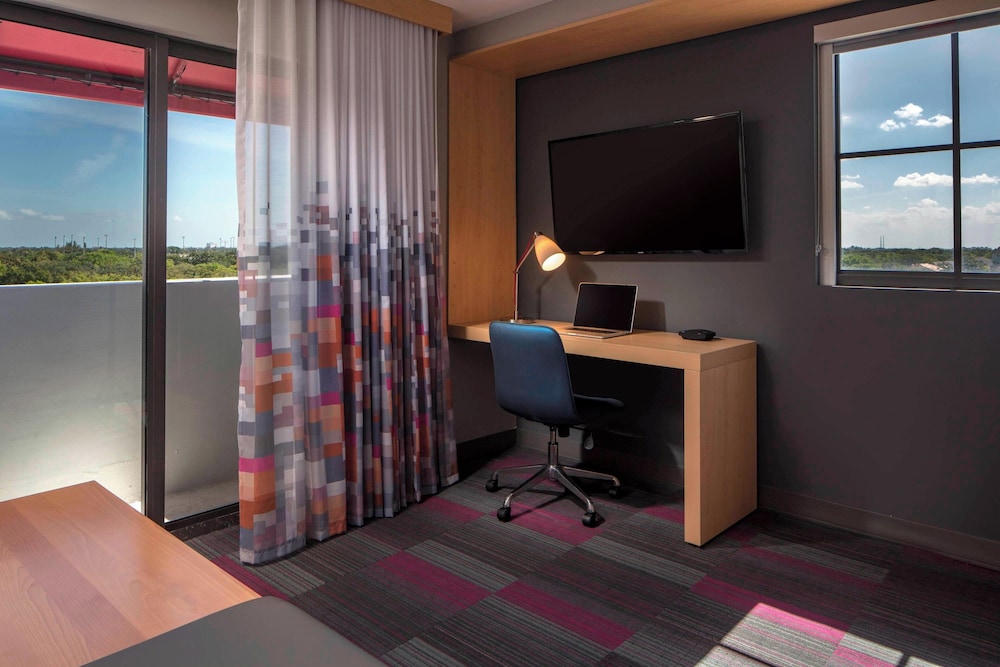 Aloft Coral Gables - photo 16