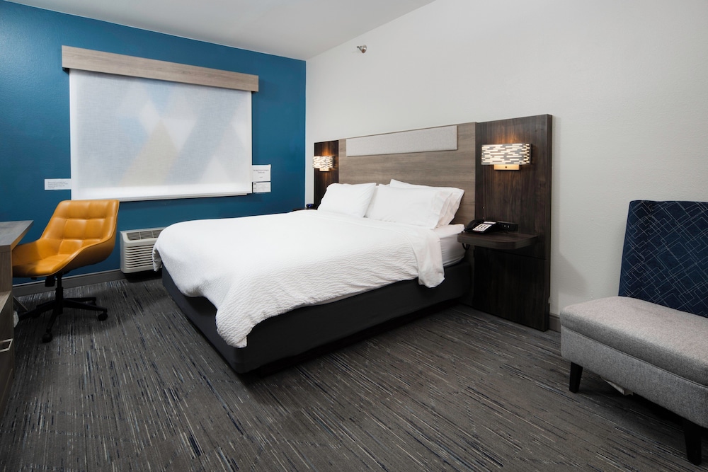 Holiday Inn Express Hotel & Suites Canyon by IHG - photo 25