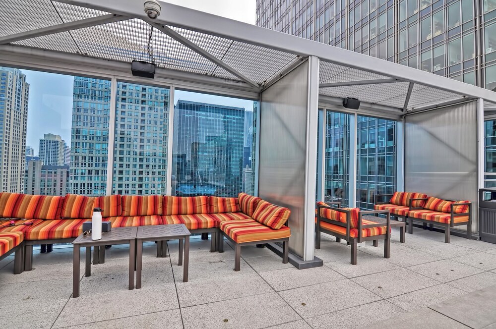 Furnished Suites in the Heart of River North - photo 37