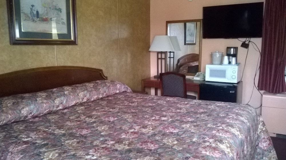 Sterling Motel - photo 8