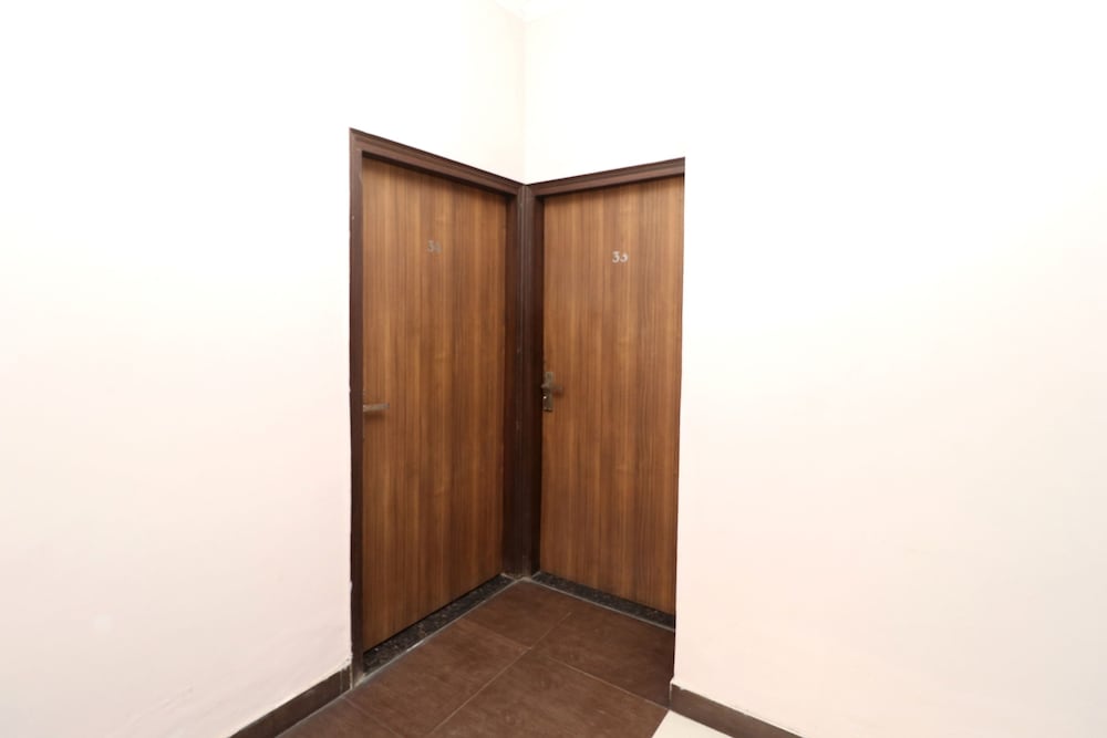 Oyo 30370 R K Guest House