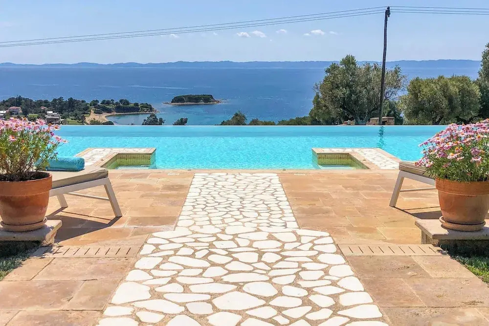 Sithonian Blue Royal Villa — 4-Star Luxury Hotel in Nikiti, Greece