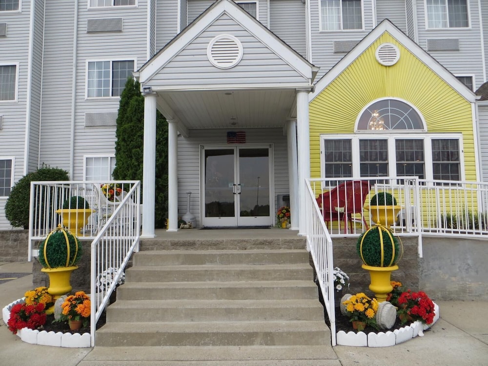 Patti's Inn & Suites - photo 30