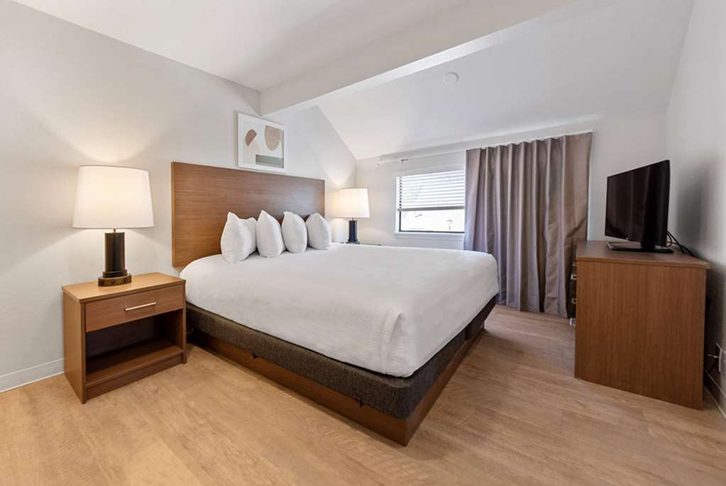 WaterWalk Extended Stay by Wyndham Atlanta Perimeter - photo 38