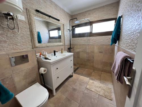Panoramic Ocean View Apartment — 4-Star Luxury Hotel in Playa Del Ingles, Spain
