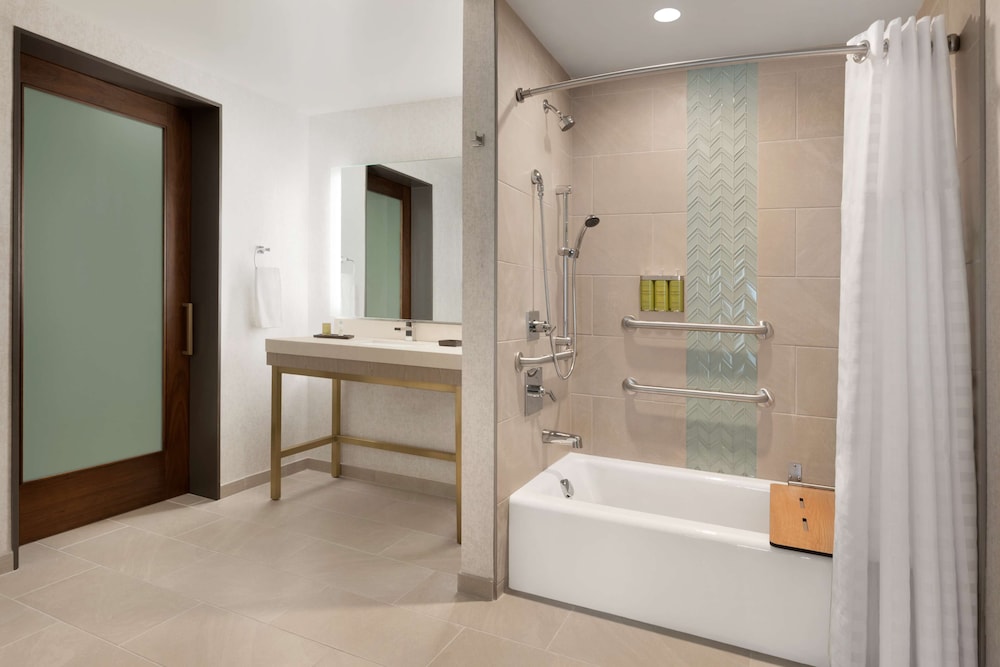 Embassy Suites by Hilton Boulder - photo 24