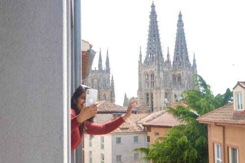 Entre Castillo Y Catedral Vut 09587 — Burgos
