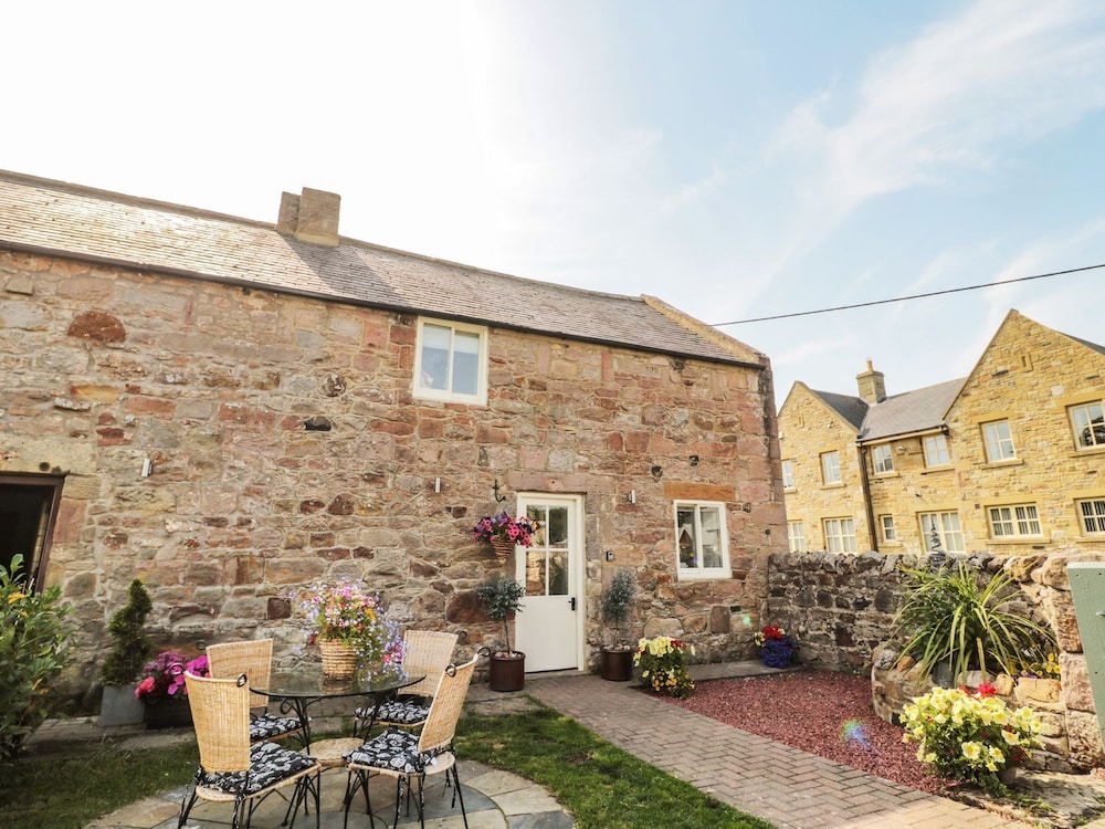 O'Neil Cottage — 4-Star Luxury Hotel in Berwick-Upon-Tweed, United Kingdom