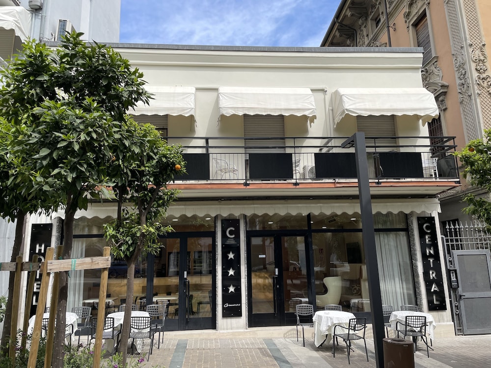 Hotel Central Giacomini in Salo, Italy