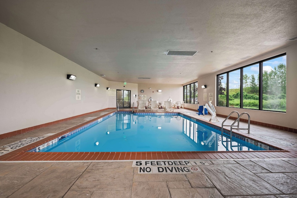 Hampton Inn Ridgefield Park - photo 38