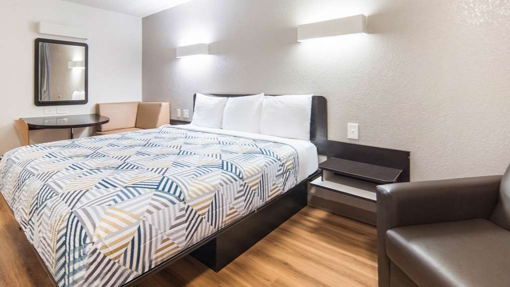 Motel 6 Addison TX Dallas - photo 13
