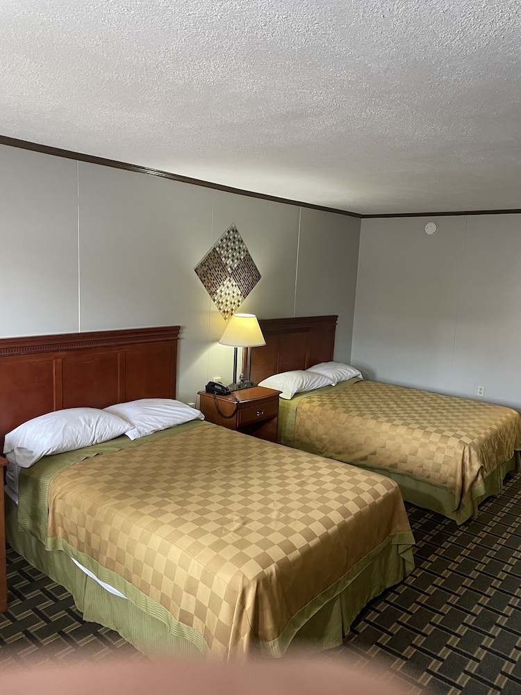 Bedford Inn - photo 9