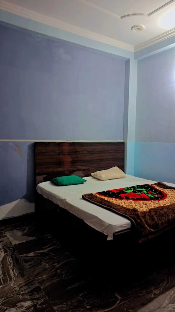 Hotel Ashirwad And Restaurant By GRB in Mathura, India