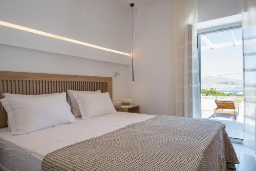 Beautiful Paros Villa 2 Bedroom Villa Nirvana Breathtaking Sea Views — 4-Star Luxury Hotel in Livadeia, Greece