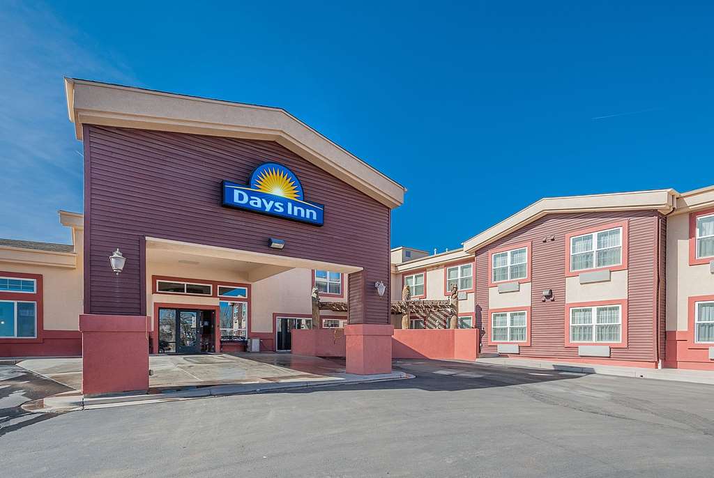 Days Inn by Wyndham Manitou Springs - photo 2