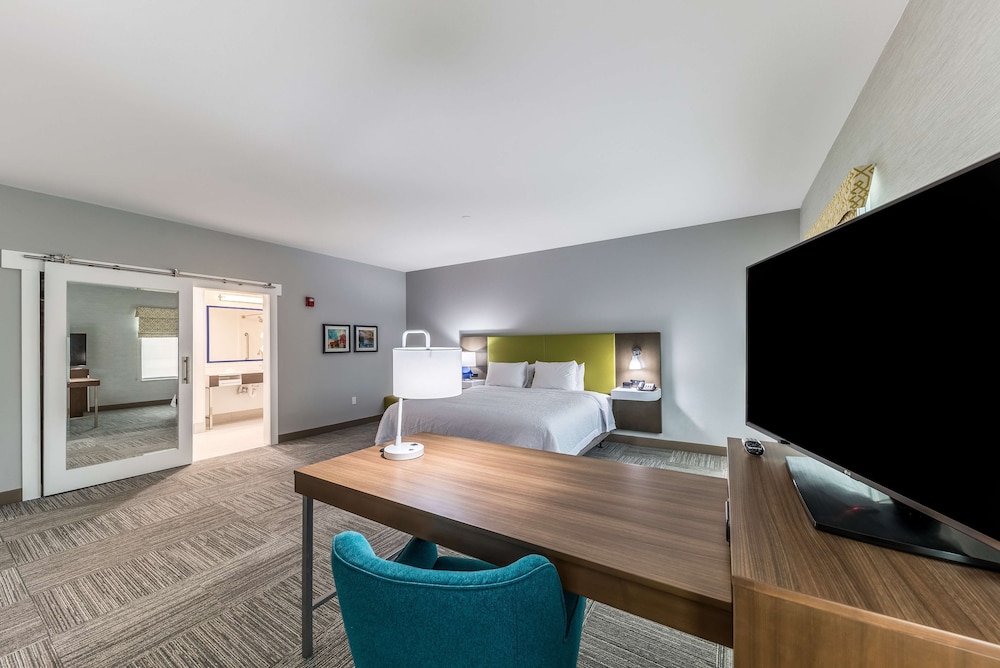Hampton Inn & Suites Pryor - photo 5