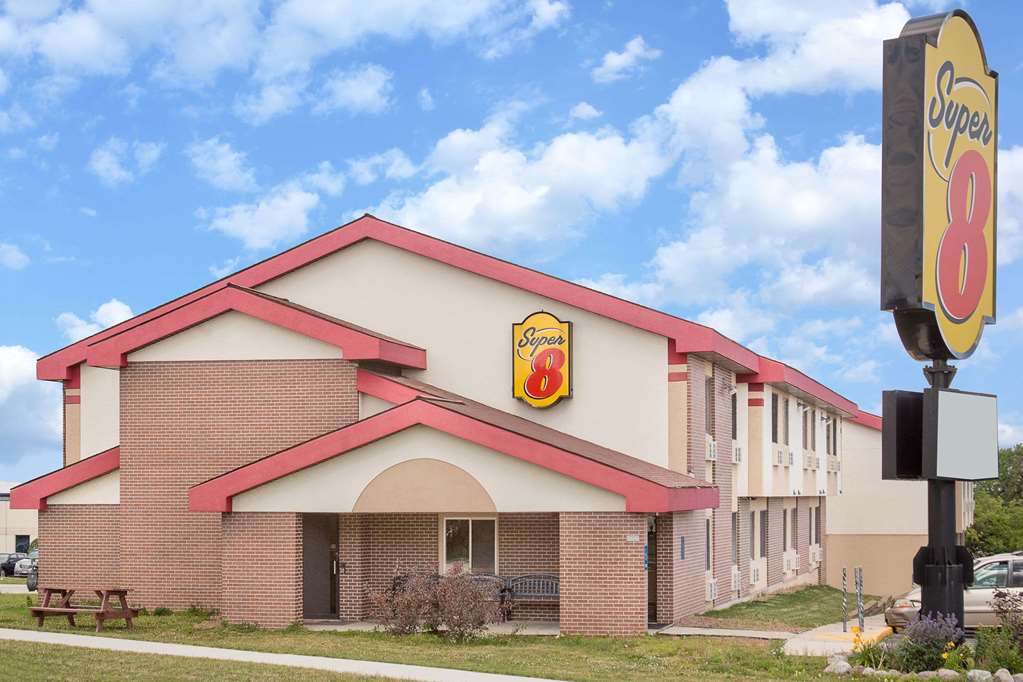 Super 8 By Wyndham Sheboygan Wi — Sheboygan