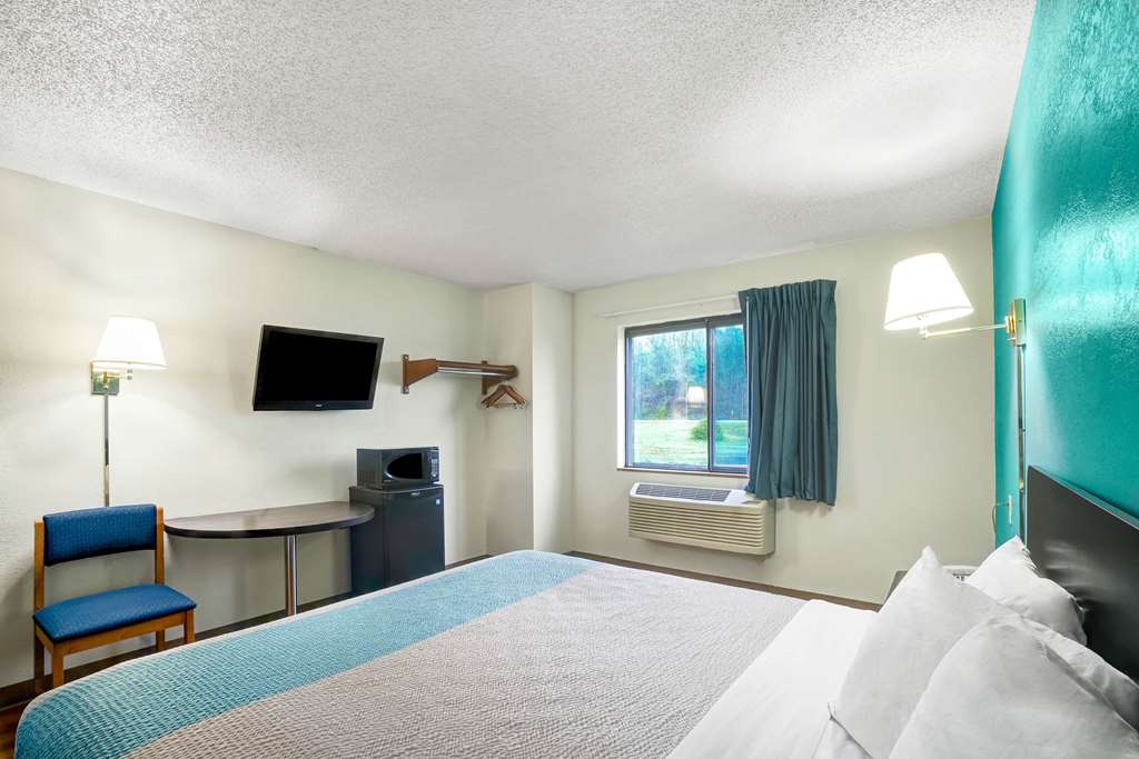 Motel 6 Montoursville PA Williamsport - photo 8