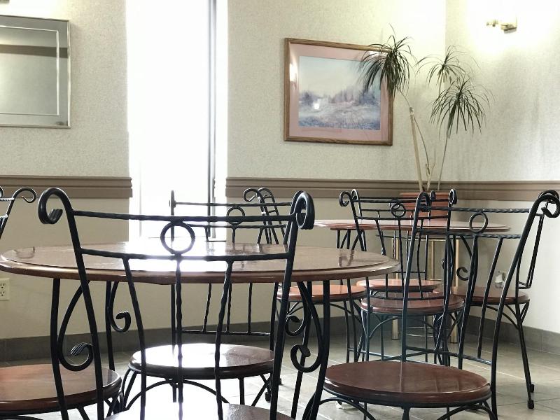 Burlington Stay Inn - photo 13