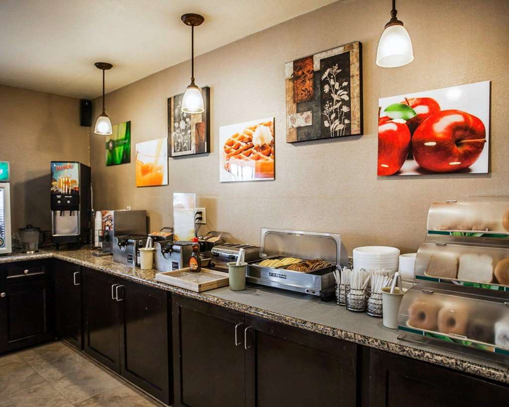 Quality Inn & Suites Anaheim At The Park - photo 36