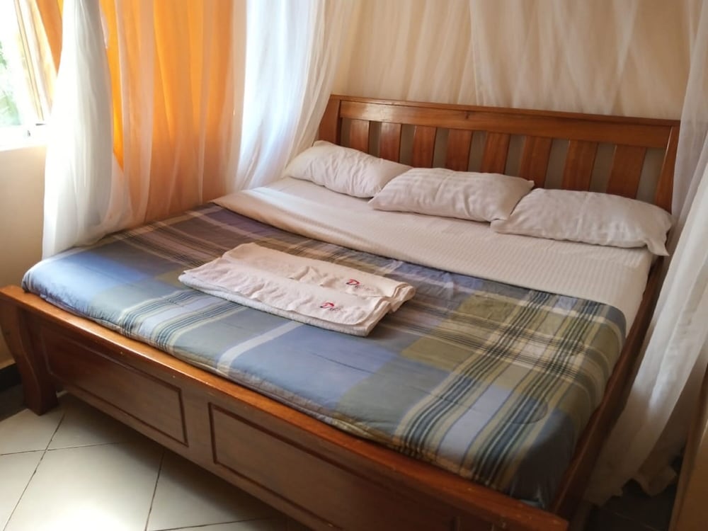 Dillions Highway Motel — Thika — photo 2