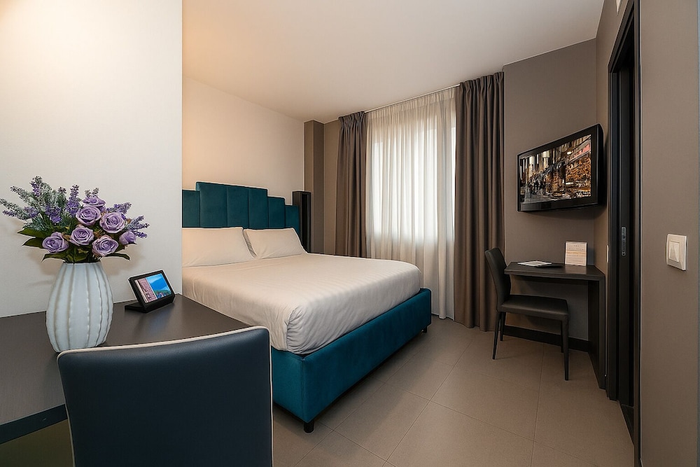 Hotiday Napoli Porto - last minute hotel in Naples