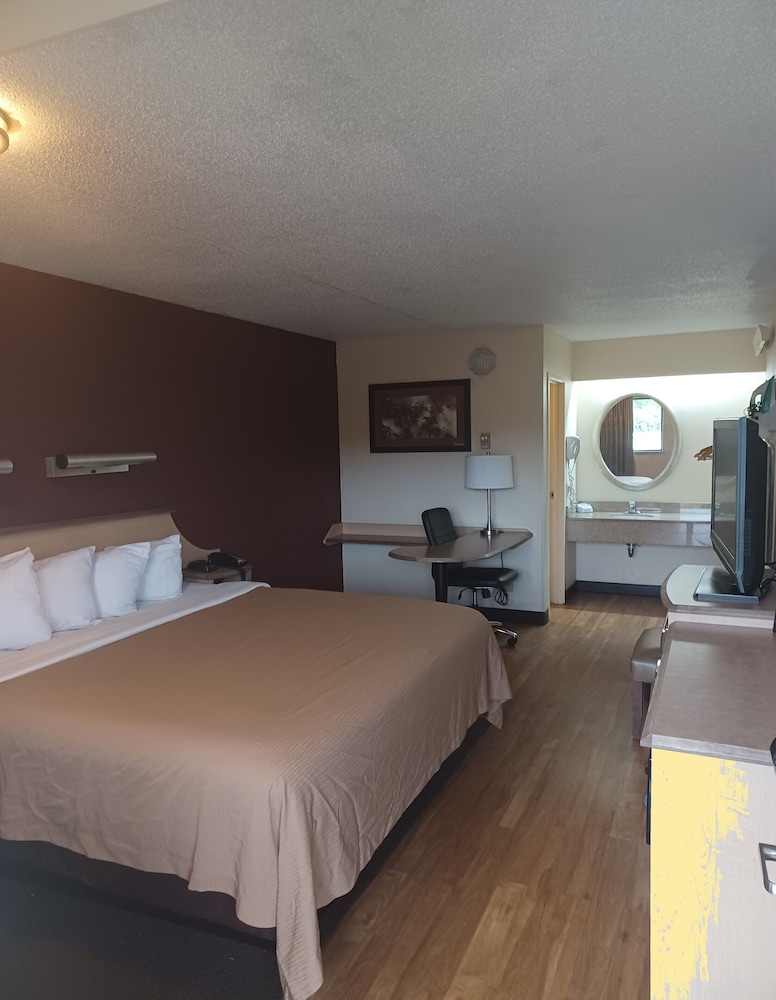 Red Roof Inn Detroit Southfield - photo 7