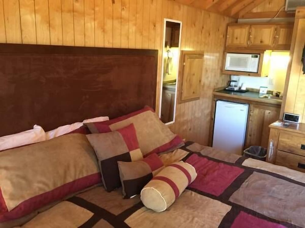 La Siesta Motel & RV Resort - photo 14