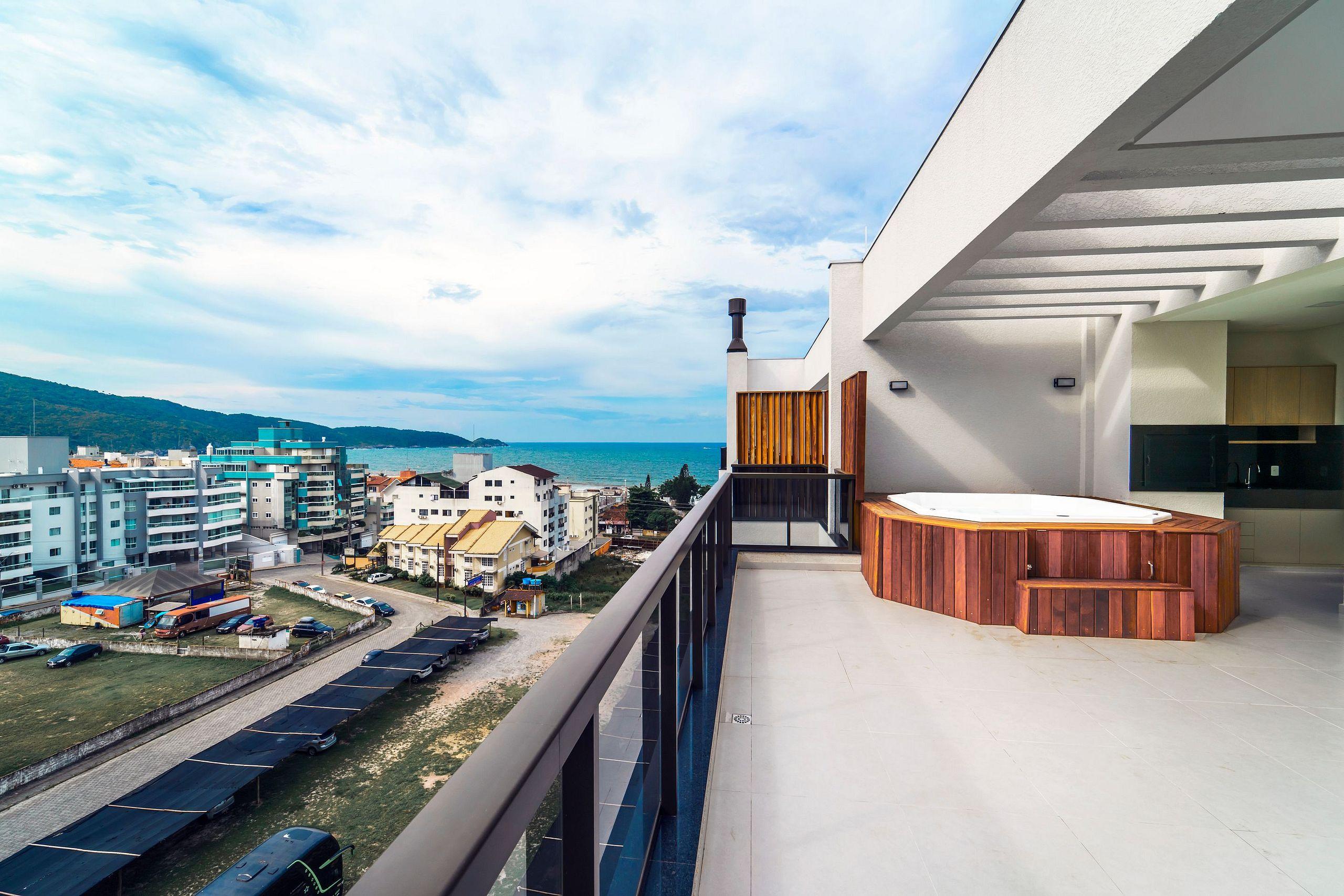 Aluguel Apartamento Duplex com 3 Quartos sendo 2 Suites Piscina e Jacuzzi