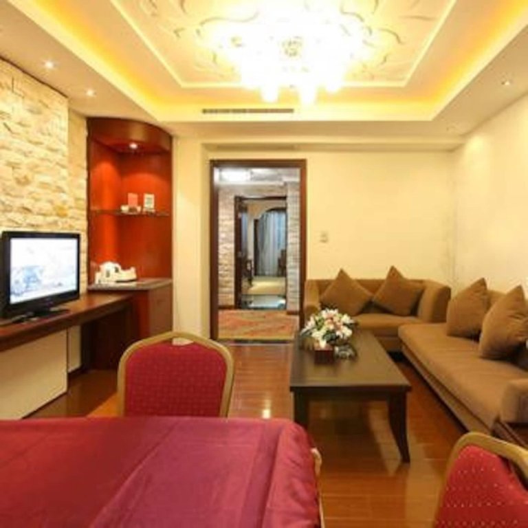 Dinghuang Hotel - last minute hotel in Luoyang