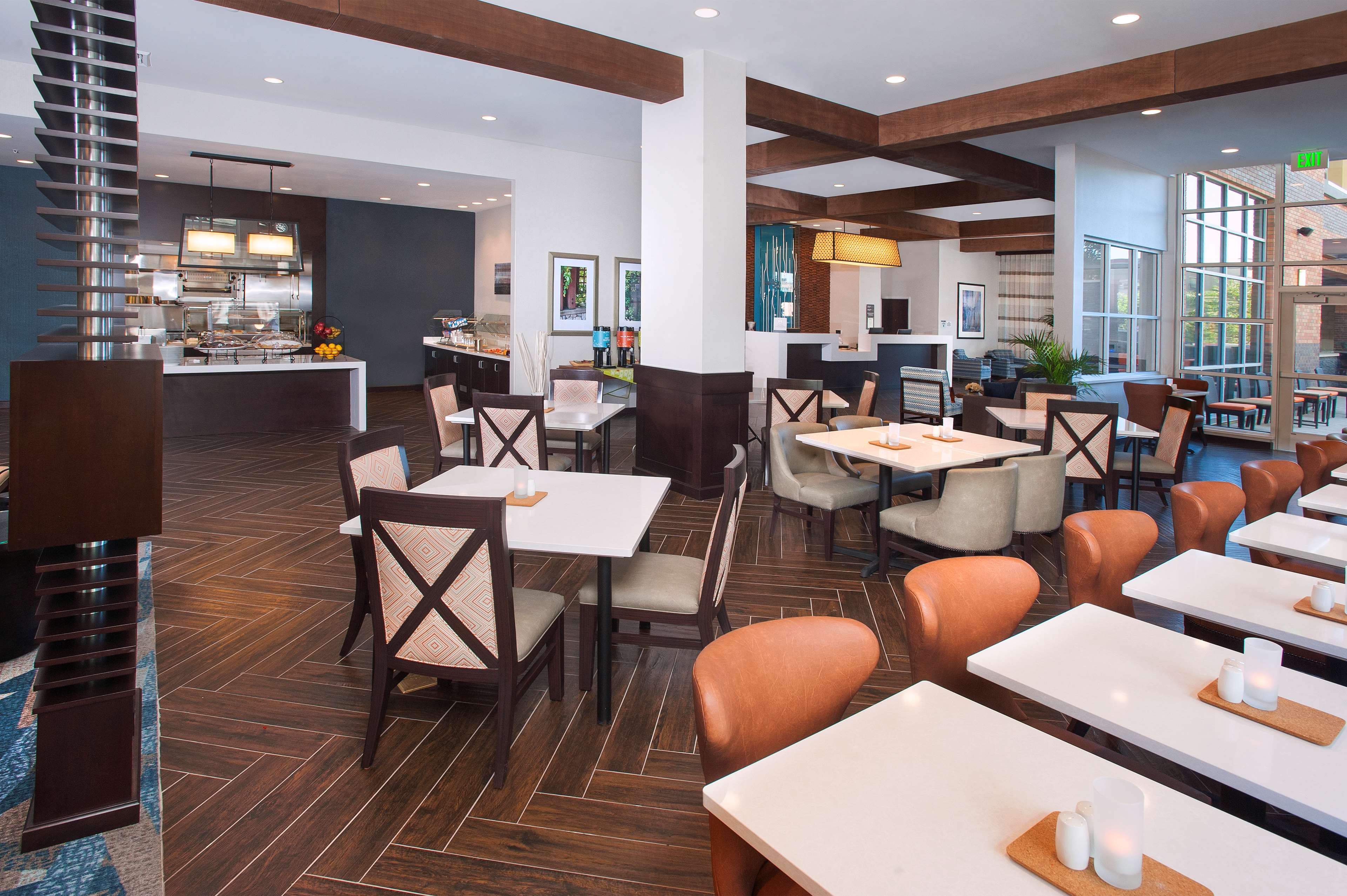 Hilton Garden Inn Burbank Los Angeles - photo 11