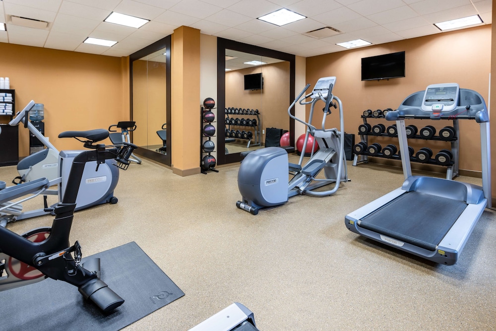 Hilton Garden Inn Roanoke - photo 33
