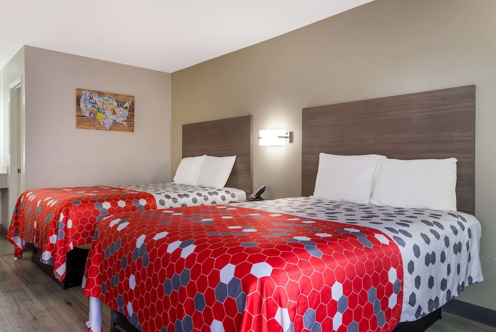 Econo Lodge Mobile Airport Blvd. - photo 8