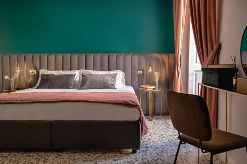 Quatrum Napoli B&B — 4-Star Luxury Hotel in Naples, Italy