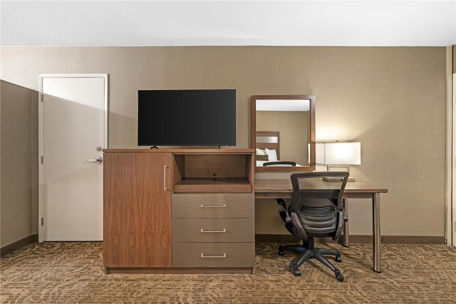 Best Western Plus Anaheim Inn - photo 29