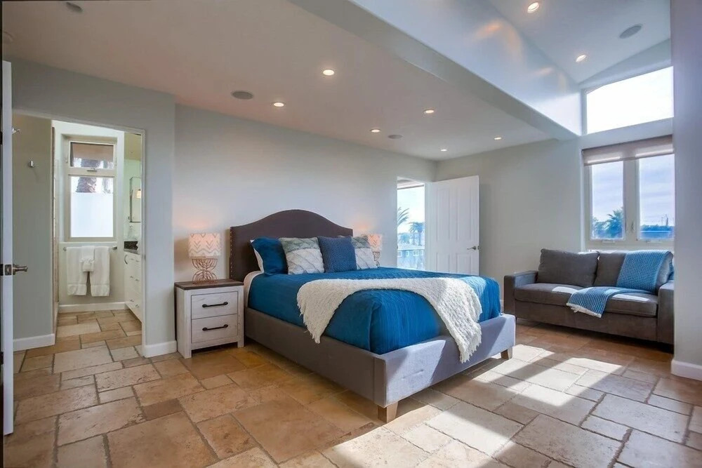 Ocean Breeze 2 — 4-Star Luxury Hotel in San Diego, United States