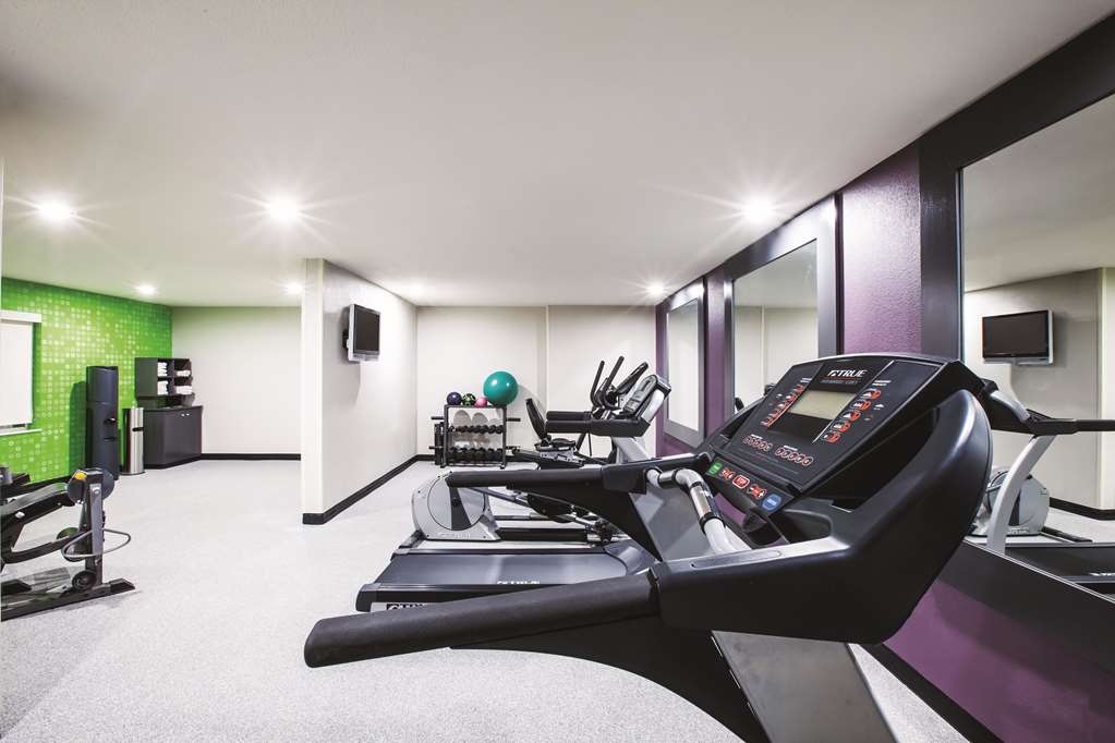 La Quinta Inn & Suites by Wyndham Walker Denham Springs - photo 7