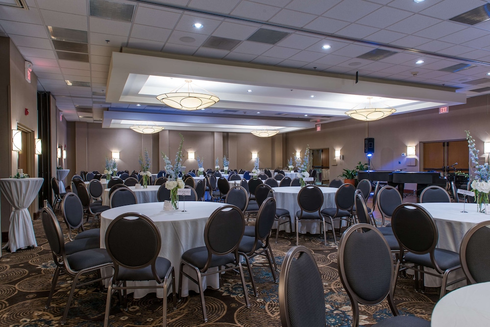 DoubleTree by Hilton Hotel Oak Ridge Knoxville - photo 37