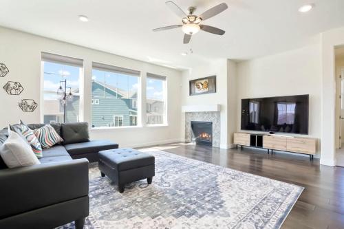 Spacious Luxury Retreat Near Boulder Denver — Superior