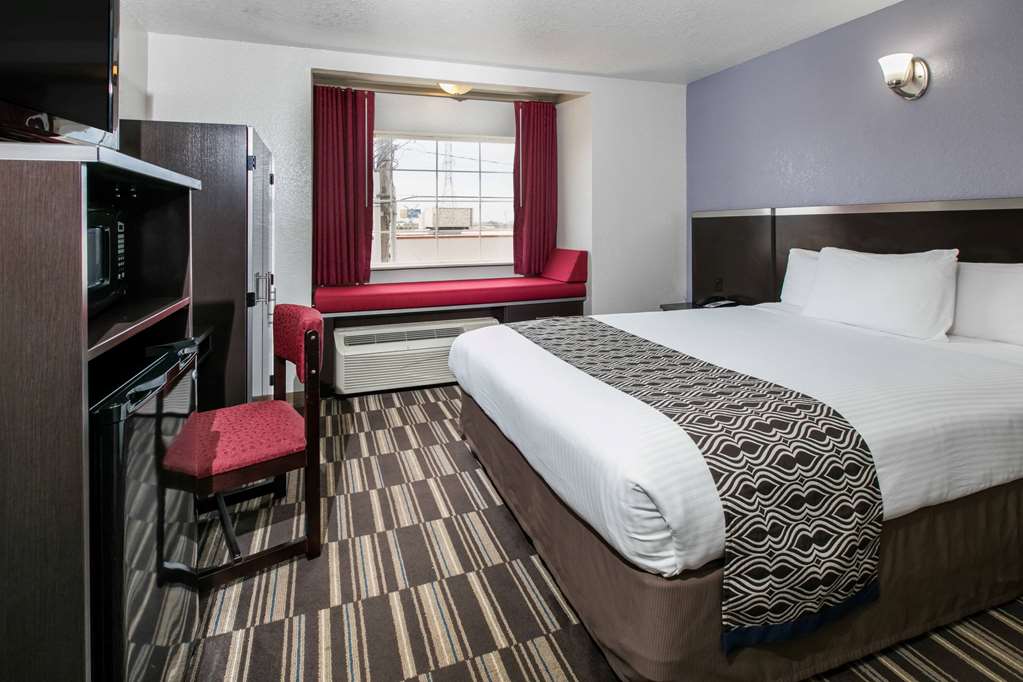 Microtel Inn & Suites by Wyndham Oklahoma City Airport - photo 11