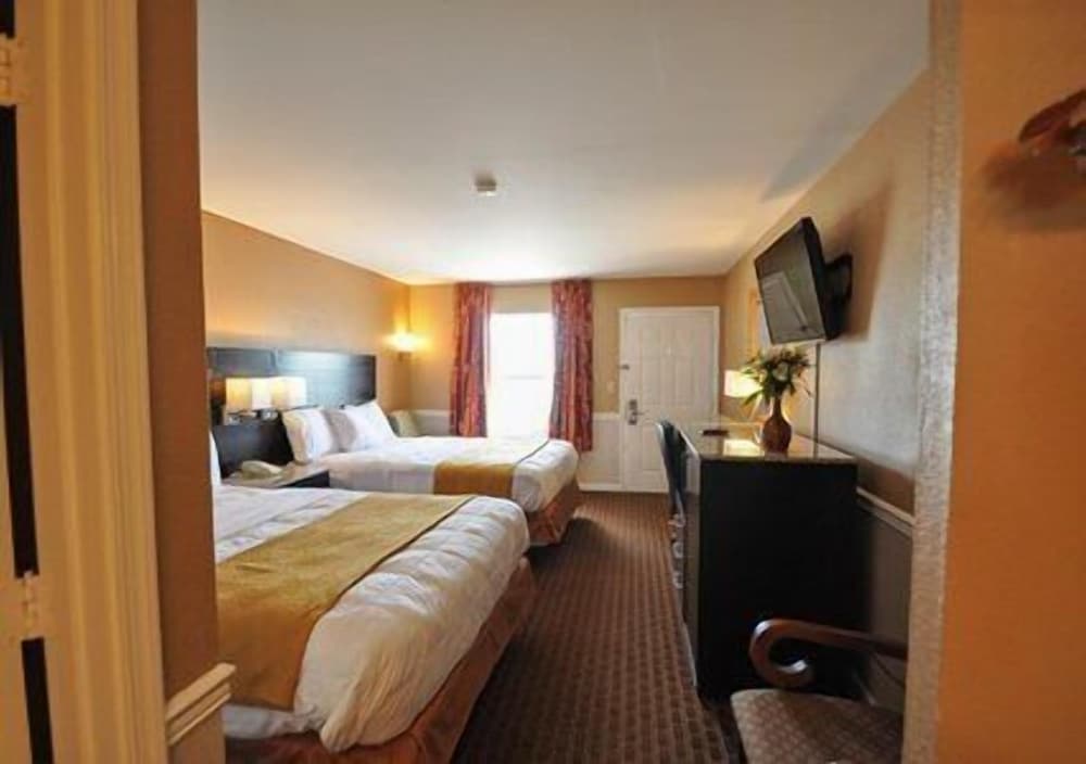 Econo Lodge Princess Anne - photo 6