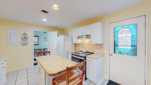 627 Queens Grant - photo 7