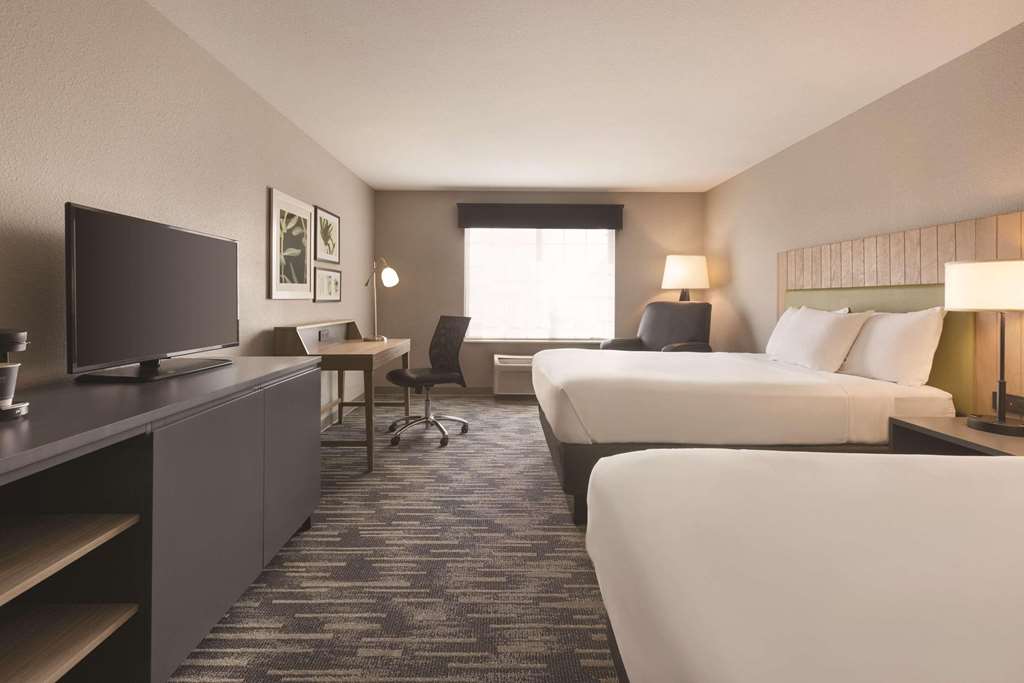 Country Inn & Suites by Radisson Green Bay North - photo 6
