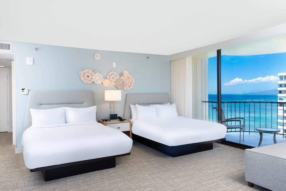 Waikiki Beach Marriott Resort & Spa - photo 17