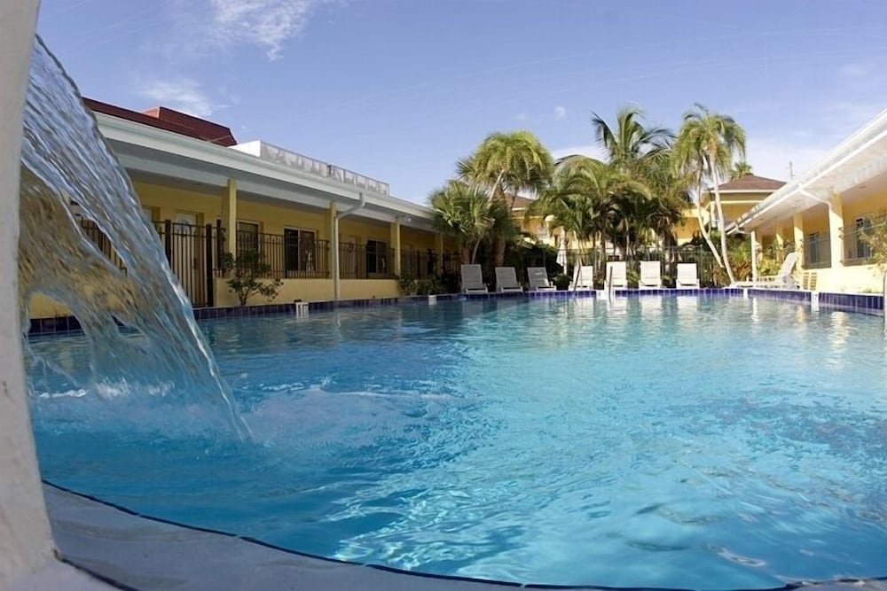 Hotel Sol - photo 34