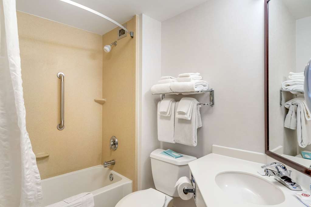 Comfort Inn & Suites Watertown 1000 Islands - photo 13