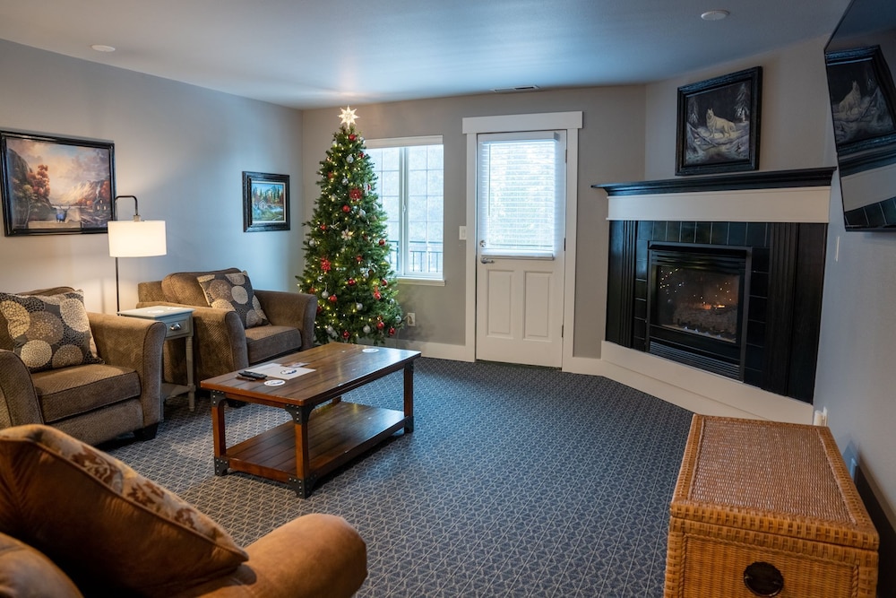 Blue Elk Inn - photo 46