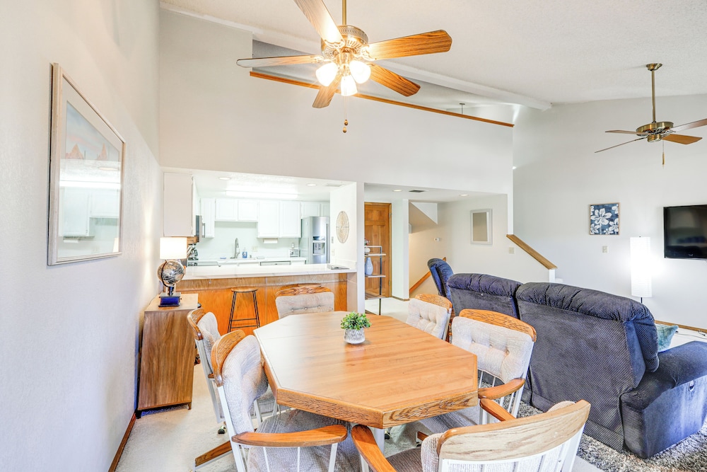 Cozy Flagstaff Retreat w Balcony & Mtn View — 4-Star Luxury Hotel in Flagstaff, United States