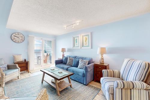 Ocean Wave Retreat — 4-Star Luxury Hotel in Myrtle Beach, United States